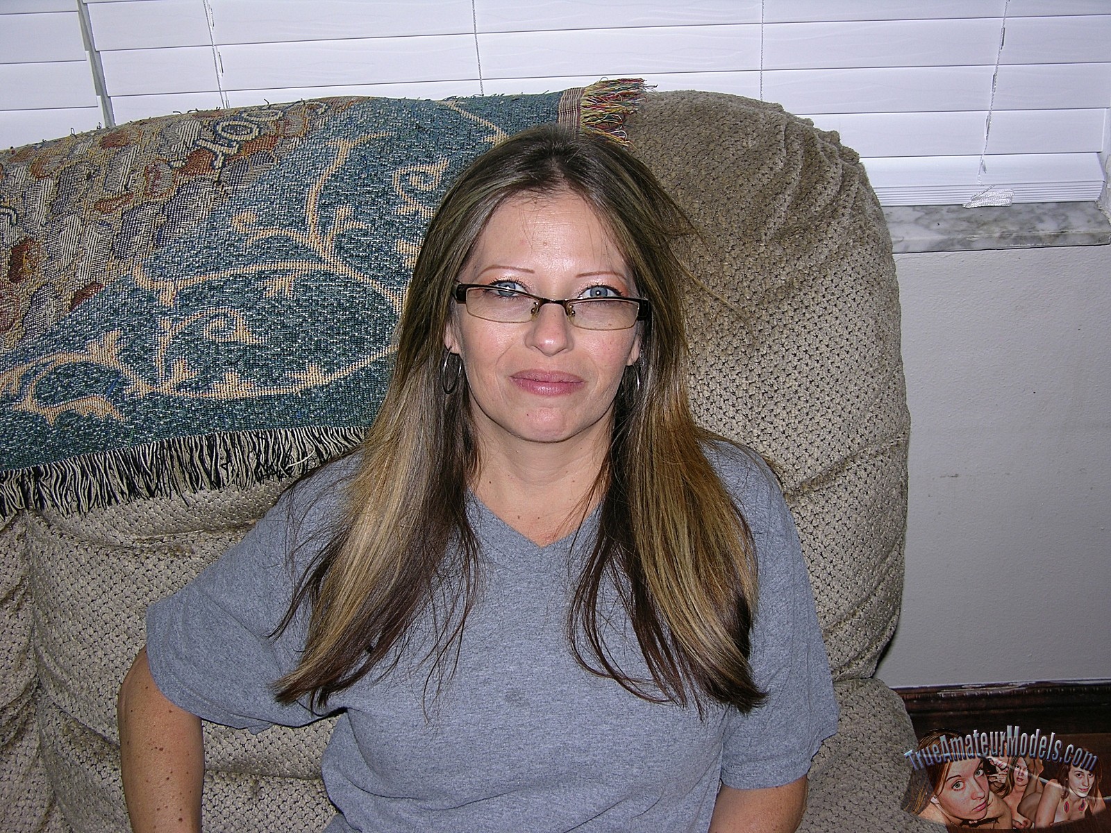 1600px x 1200px - MILF Blowjob With Glasses - Nikki D. From True Amateur Models